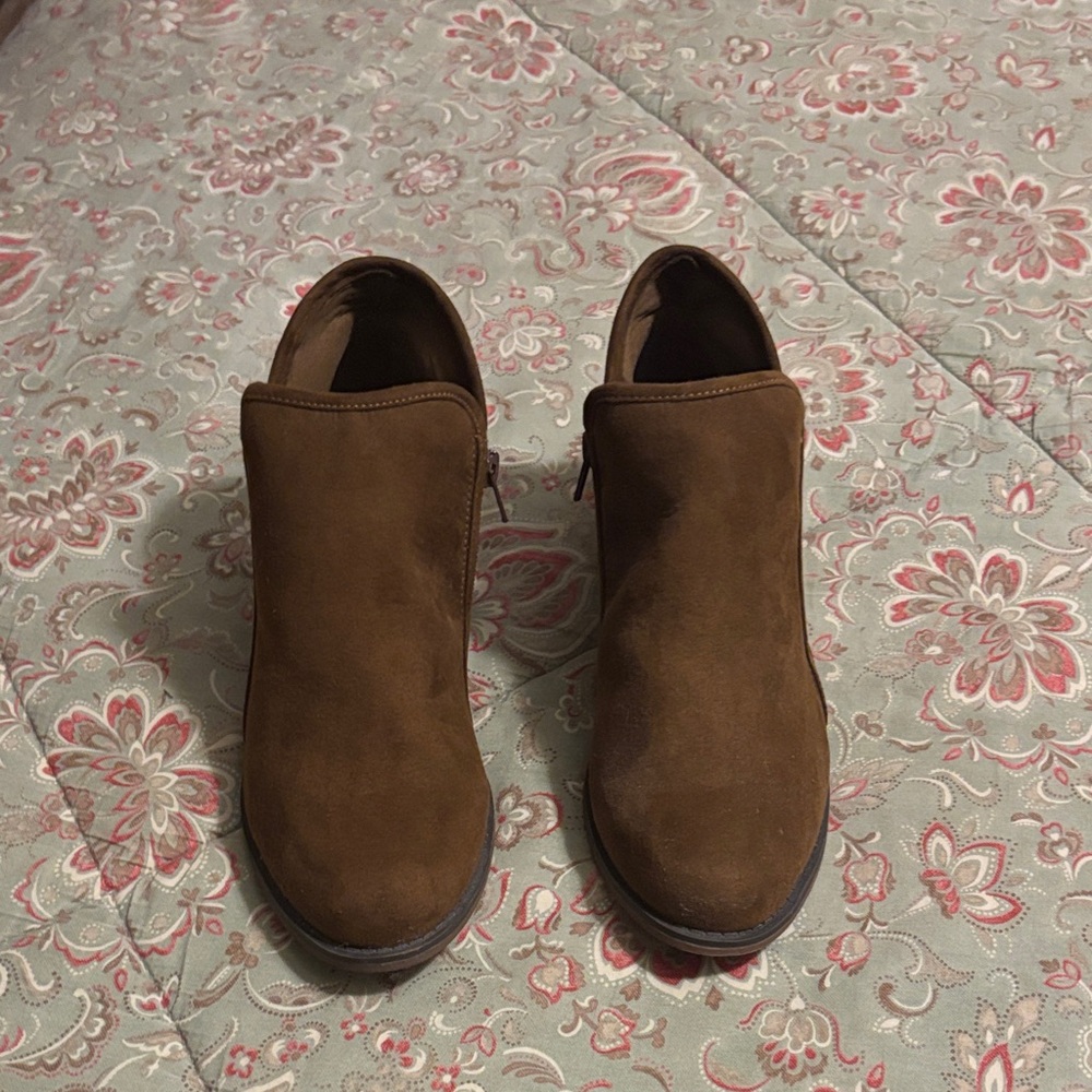 Esprit Men's Brown Chukka Boots